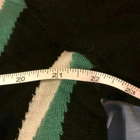 Women’s sweater size 16💚🎄🍀 - Picture 13 of 16
